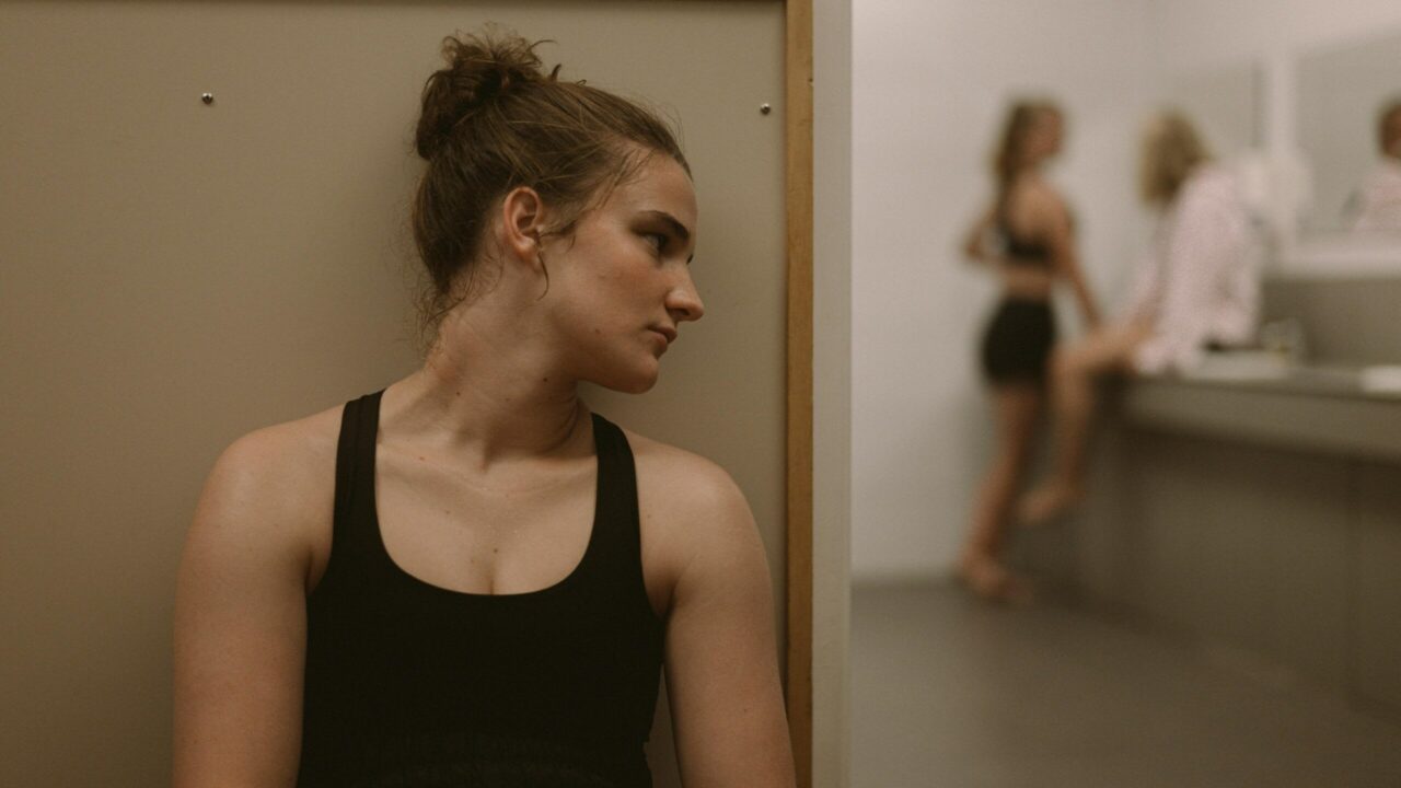  Julie bleibt still